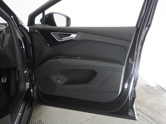Ｑ４ ｅ－トロン ４０ｅ－トロン　認定中古車　ＭＭＩナビゲーションシステム　エスラインインテリアプラスパッケージ（14枚目）