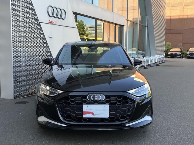 Ａ３セダン ３０ＴＦＳＩアドバンスド　認定中古車　コンビニエンスパッケージ　アシスタンスパッケージ　ナビゲーションパッケージ（2枚目）