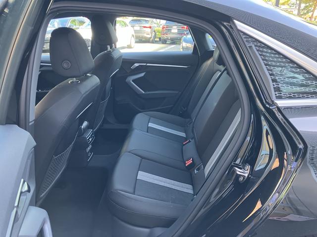 Ａ３セダン ３０ＴＦＳＩアドバンスド　認定中古車　コンビニエンスパッケージ　アシスタンスパッケージ　ナビゲーションパッケージ（9枚目）