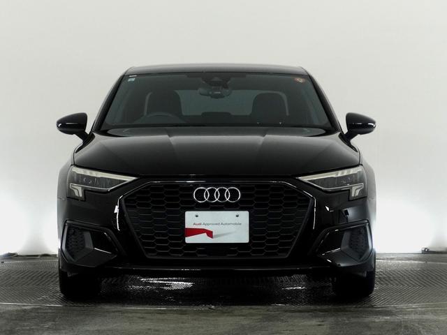 Ａ３セダン ３０ＴＦＳＩ　認定中古車　コンビニエンスアンドアシスタンスパッケージ　ナビゲーションパッケージ　ＡＣＣ　レーンアシスト　衝突軽減装置　ＥＴＣ　障害物センサー　バックカメラ　ＬＥＤヘッドライト　アルミホイール　禁煙車（2枚目）