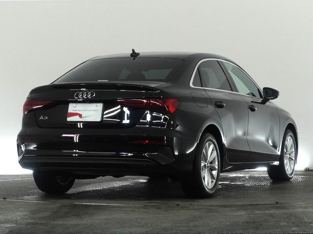 Ａ３セダン ３０ＴＦＳＩ　認定中古車　コンビニエンスアンドアシスタンスパッケージ　ナビゲーションパッケージ　ＡＣＣ　レーンアシスト　衝突軽減装置　ＥＴＣ　障害物センサー　バックカメラ　ＬＥＤヘッドライト　アルミホイール　禁煙車（4枚目）