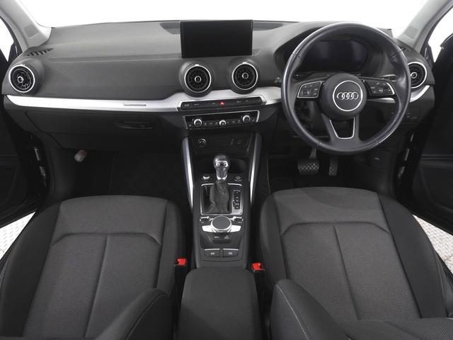 Ｑ２ ３０ＴＦＳＩスポーツ　認定中古車　アシスタンスパッケージ　オートマチックテールゲート　ナビゲーションパッケージ　バーチャルコックピット　ＡＣＣ　レーンアシスト　衝突軽減装置　ＥＴＣ　障害物センサー　バックカメラ　禁煙車（6枚目）