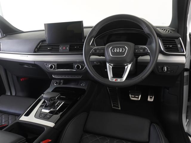 Ｑ５スポーツバック ４０ＴＤＩクワトロ　Ｓライン　認定中古車　Ｓラインダイナミックエディション　パノラマサンルーフ　Ｓラインプラスパッケージ　コンフォートパッケージ　ＡＣＣ　ＥＴＣ　衝突軽減装置（12枚目）