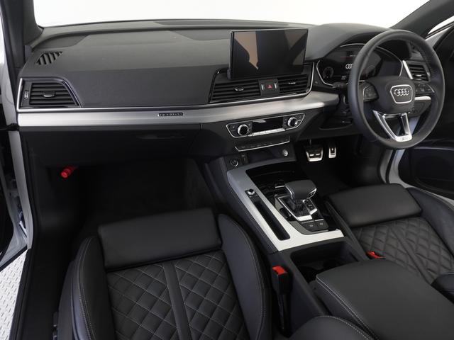 Ｑ５スポーツバック ４０ＴＤＩクワトロ　Ｓライン　認定中古車　Ｓラインダイナミックエディション　パノラマサンルーフ　Ｓラインプラスパッケージ　コンフォートパッケージ　ＡＣＣ　ＥＴＣ　衝突軽減装置（13枚目）