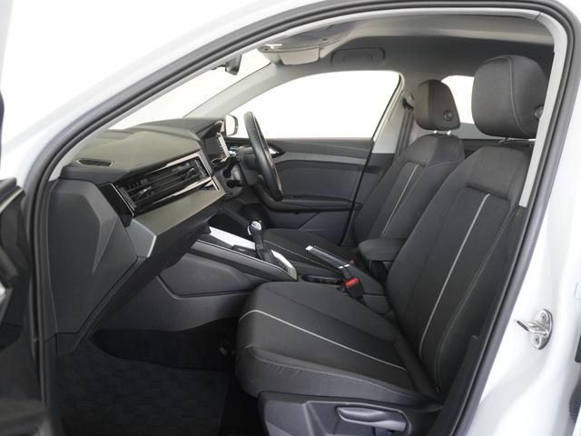 Ａ１スポーツバック ２５ＴＦＳＩ　アドバンスド　コンビニエンス＆アシスタンスパッケージ　スマートフォンインターフェース　ナビゲーションパッケージ（8枚目）