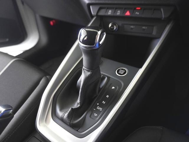 Ａ１スポーツバック ２５ＴＦＳＩ　アドバンスド　コンビニエンス＆アシスタンスパッケージ　スマートフォンインターフェース　ナビゲーションパッケージ（10枚目）