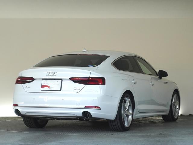 サブブランドのＡｕｄｉＳｐｏｒｔブースも完備しております。モータースポーツのＤＮＡを体感下さい。