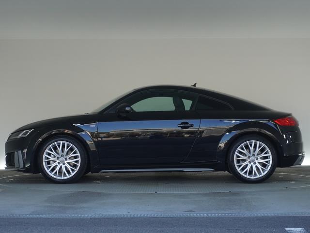 東京おもちゃ美術館監修のキッズルームがございます。木育をテーマに木の温もりを感じながらお楽しみ下さい。