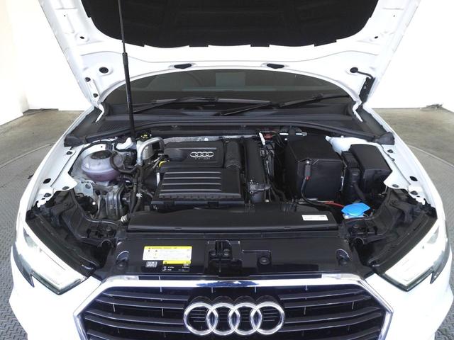 ���Ԍ���E�B���^�[�z���f�C�L�����y�[��