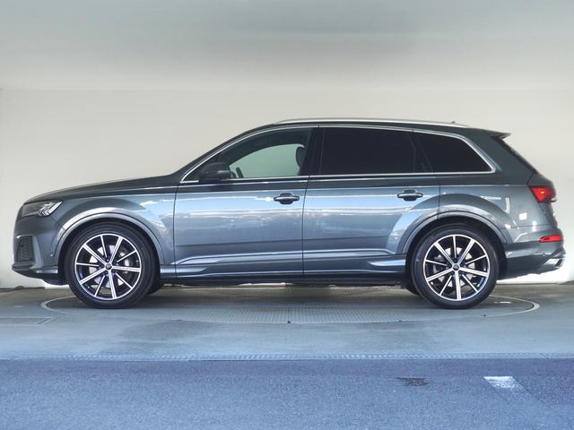 Q7 45TFSIクワトロ 認定中古車 Sラインリミテッド ACC 衝突軽減装置 ETC レーンキープアシスト パーキングアシスト 過給器設定モデル メモリーナビ CD シートヒーター 電動シート アルミホイール(3枚目)