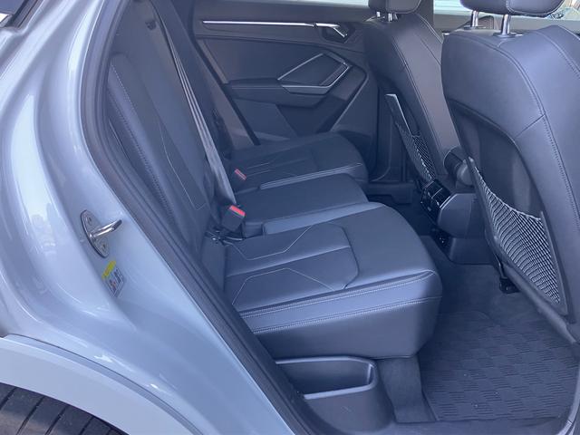 Q3スポーツバック 35TFSI Sライン 認定中古車 コンビニエンスアンドアシスタンスパッケージ スマートフォンインターフェイス プラスパッケージ プライバシガラス ACC レーンアシスト 衝突軽減装置 ETC(9枚目)