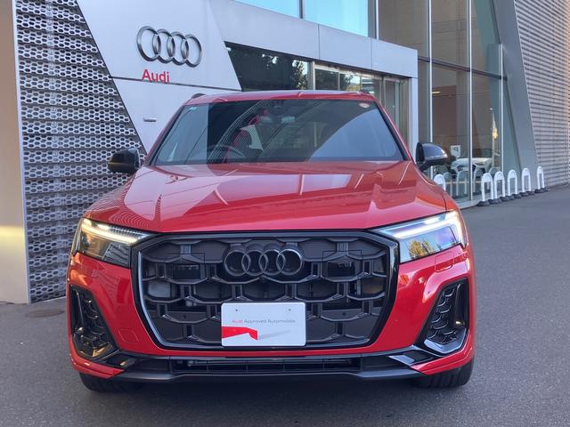 Q7 50TDIクワトロ Sライン 認定中古車 レザーパッケージ パノラマサンルーフ オールホイールステアリング プライバシガラス ブラックスタイリングパッケージ ACC ETC 衝突軽減装置(2枚目)