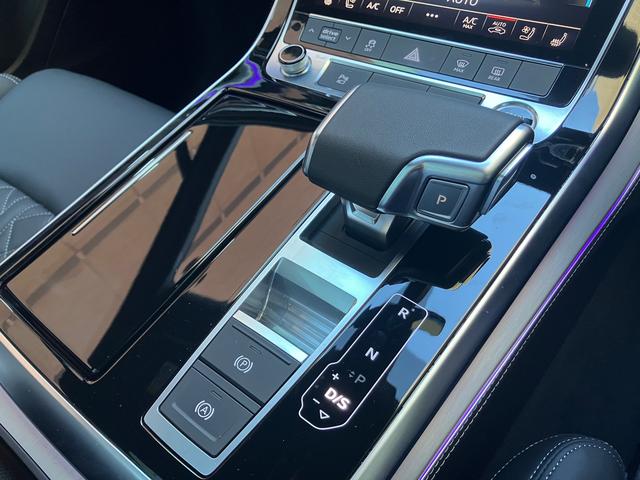 Q7 50TDIクワトロ Sライン 認定中古車 レザーパッケージ パノラマサンルーフ オールホイールステアリング プライバシガラス ブラックスタイリングパッケージ ACC ETC 衝突軽減装置(18枚目)