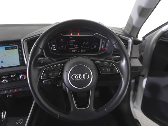 Ａ１スポーツバック ２５ＴＦＳＩ　アドバンスド　認定中古車　アシスタンスパッケージ　コントラストルーフ　コンビニエンスパッケージ　スマートフォンインターフェイス　センターアムレスト　ナビゲーションパッケージ　ＥＴＣ（12枚目）
