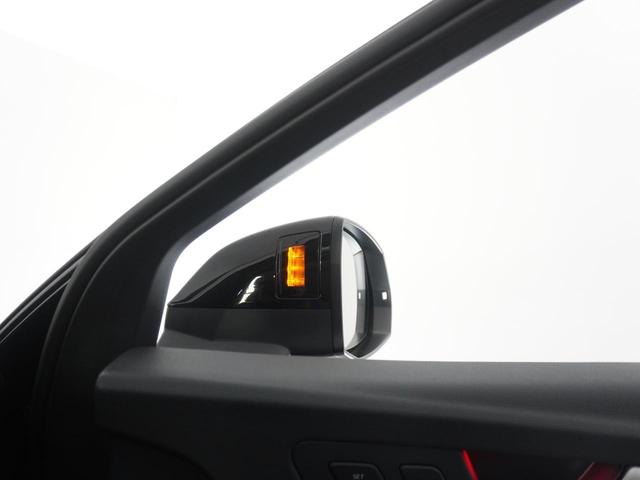 �h���C�o�[�ɕK�v�ȏ����W�񂷂鎖�ɂ�莋���̈ړ��ʂ��y�������S�ɂ���^�����i�̃o�[�`�����R�b�N�s�b�g�B