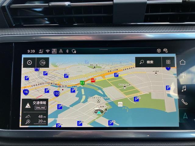 ���̃��f���̓����ɍœK�ȃg�����X�~�b�V�������̗p���邱�Ƃɂ��A�쓮�͂ւ̓`�B�������ǂ��A�R��\�ɂ��傫����^���Ă��܂��B