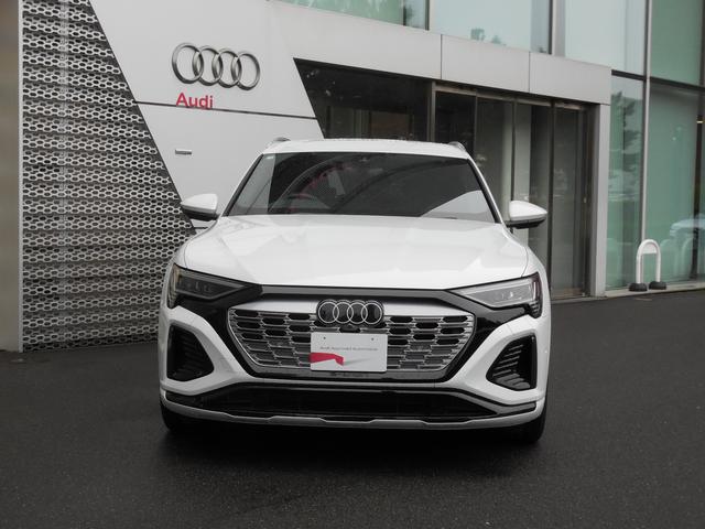 Q8 e-トロン 55e-トロンクワトロ Sライン ナビゲーション サイドアシスト アダプティブクルーズコントロール ETC オートライト シートヒーター オートエアコン バーチャルコックピット リヤカメラ(2枚目)