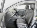 Ａ３ スポーツバック３０ＴＦＳＩ　認定中古車　アシスタンスパッケージ　ＬＥＤヘッドライト　ＭＭＩナビゲーションシステム　ＨＤＤナビ　ＥＴＣ　衝突被害軽減ブレーキ　アダプティブクルーズコントロール　障害物センサー　レーンキープアシスト（8枚目）