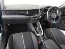 ２５ＴＦＳＩ　アドバンスド　認定中古車　ＴＶチューナー　アシスタンスパッケージ　コンフォートパッケージ　コンビニエンスパッケージ　センターアームレスト（フロント）　ナビゲーションパッケージ（13枚目）