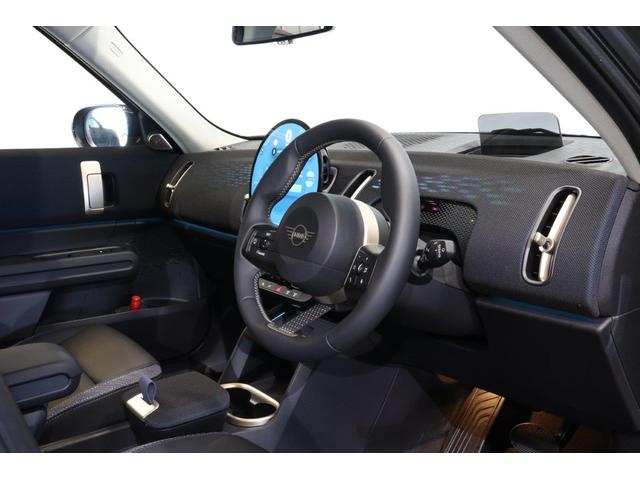 ＭＩＮＩ カントリーマンＤ　クラシック・トリム　電動シート　ＡｐｐｌｅＣａｒＰｌａｙ　ＡｎｄｒｏｉｄＡｕｔｏ　シートヒーター　ステアリングヒーター　ヘッドアップディスプレイ　ＭＩＮＩ認定中古車（13枚目）