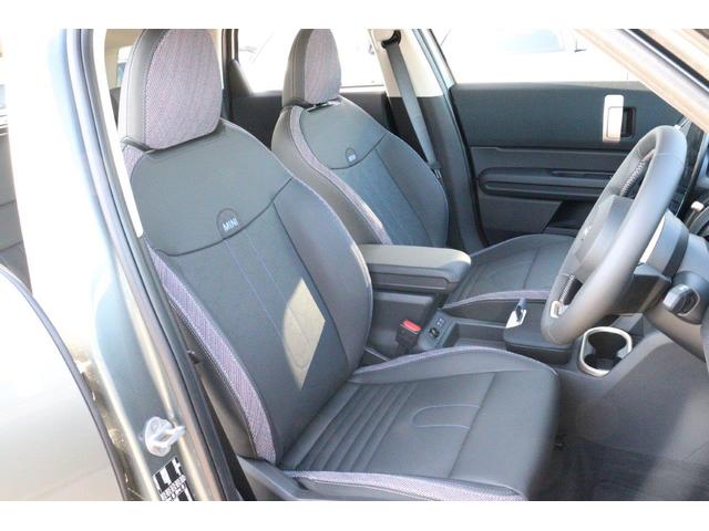 ＭＩＮＩ カントリーマンＤ　クラシック・トリム　電動シート　ＡｐｐｌｅＣａｒＰｌａｙ　ＡｎｄｒｏｉｄＡｕｔｏ　シートヒーター　ステアリングヒーター　ヘッドアップディスプレイ　ＭＩＮＩ認定中古車（36枚目）