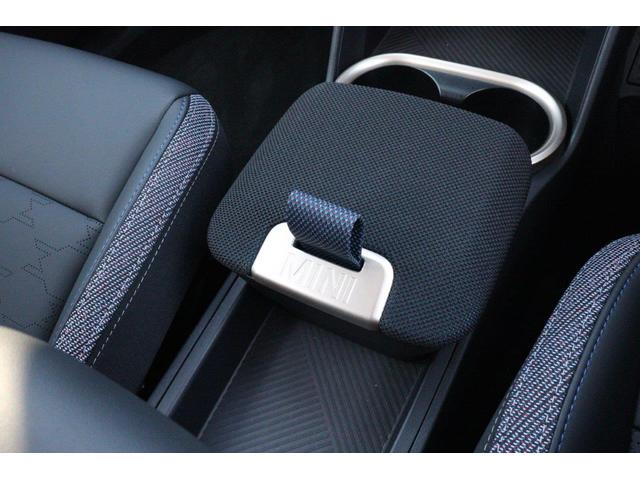 ＭＩＮＩ カントリーマンＤ　クラシック・トリム　電動シート　ＡｐｐｌｅＣａｒＰｌａｙ　ＡｎｄｒｏｉｄＡｕｔｏ　シートヒーター　ステアリングヒーター　ヘッドアップディスプレイ　ＭＩＮＩ認定中古車（40枚目）