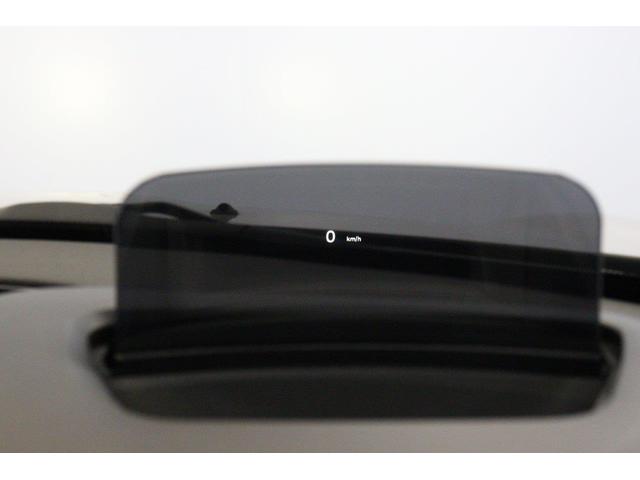 ＭＩＮＩ ジョンクーパーワークス　コンバーチブル　ＪＣＷトリム　アクティブクルーズコントロール　ヘッドアップディスプレイ衝突被害軽減ブレーキ　１７インチアロイホイール　シートヒーター（33枚目）
