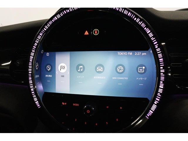 ＭＩＮＩ ジョンクーパーワークス　コンバーチブル　ＪＣＷトリム　アクティブクルーズコントロール　ヘッドアップディスプレイ衝突被害軽減ブレーキ　１７インチアロイホイール　シートヒーター（37枚目）