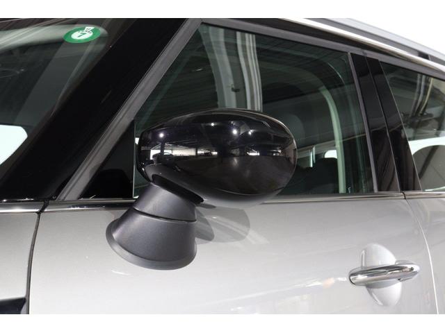 ＭＩＮＩ クーパーＤ　クロスオーバー　クラシック・トリム　ＭＩＮＩ認定中古車　アクティブクルーズコントロール　クラシックトリム　パークディスタンスコントロール　パーキングアシスト　ハーフレザーシート　シートヒーター　ナビゲーション付き　電動バックドア（7枚目）