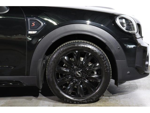 ＭＩＮＩ クパＳＤクロスオバオル４プレミアム＋Ｐクラシクトリム　ブラッククロスレザーシート　純正ＨＤＤナビ　バックカメラ　アクティブクルーズコントロール　オートマチックテールゲート　シートヒーター（4枚目）