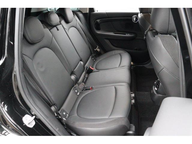 ＭＩＮＩ クパＳＤクロスオバオル４プレミアム＋Ｐクラシクトリム　ブラッククロスレザーシート　純正ＨＤＤナビ　バックカメラ　アクティブクルーズコントロール　オートマチックテールゲート　シートヒーター（16枚目）