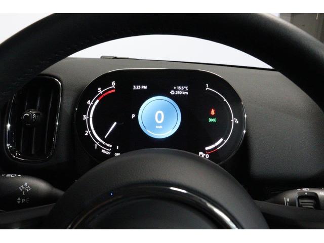 ＭＩＮＩ クパＳＤクロスオバオル４プレミアム＋Ｐクラシクトリム　ブラッククロスレザーシート　純正ＨＤＤナビ　バックカメラ　アクティブクルーズコントロール　オートマチックテールゲート　シートヒーター（20枚目）