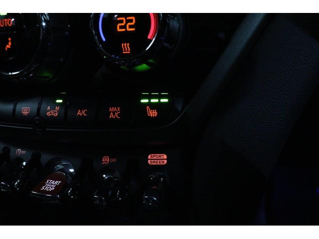 ＭＩＮＩ クパＳＤクロスオバオル４プレミアム＋Ｐクラシクトリム　ブラッククロスレザーシート　純正ＨＤＤナビ　バックカメラ　アクティブクルーズコントロール　オートマチックテールゲート　シートヒーター（32枚目）