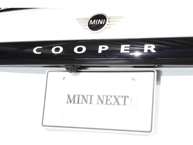 ＭＩＮＩ クーパーＣ　クラシック・トリム　ブラックベスキンシート　シートヒーター　ステアリングホイールヒーター　ナビ　バックカメラ　被害軽減ブレーキ（10枚目）