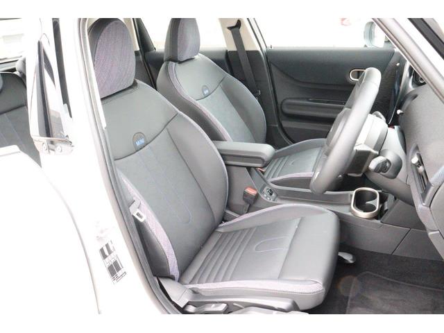 ＭＩＮＩ クーパーＣ　クラシック・トリム　ブラックベスキンシート　シートヒーター　ステアリングホイールヒーター　ナビ　バックカメラ　被害軽減ブレーキ（15枚目）