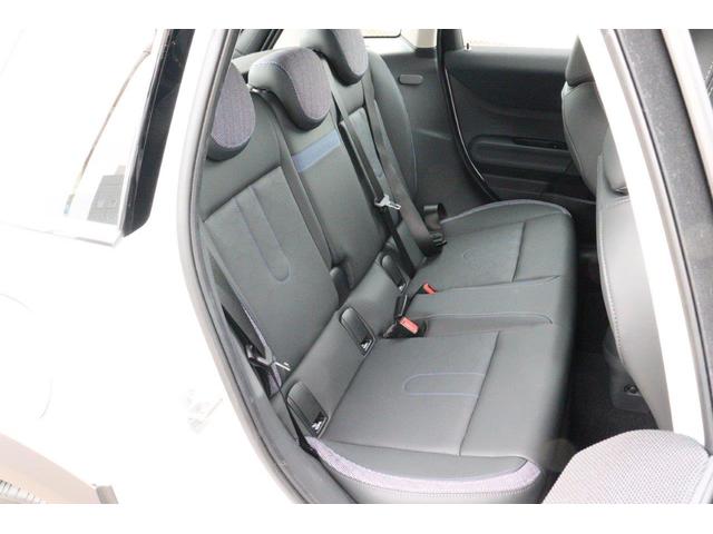 ＭＩＮＩ クーパーＣ　クラシック・トリム　ブラックベスキンシート　シートヒーター　ステアリングホイールヒーター　ナビ　バックカメラ　被害軽減ブレーキ（17枚目）