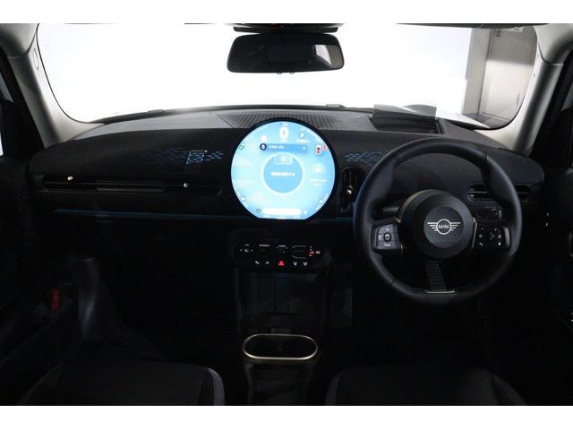 ＭＩＮＩ クーパーＣ　クラシック・トリム　ブラックベスキンシート　シートヒーター　ステアリングホイールヒーター　ナビ　バックカメラ　被害軽減ブレーキ（19枚目）