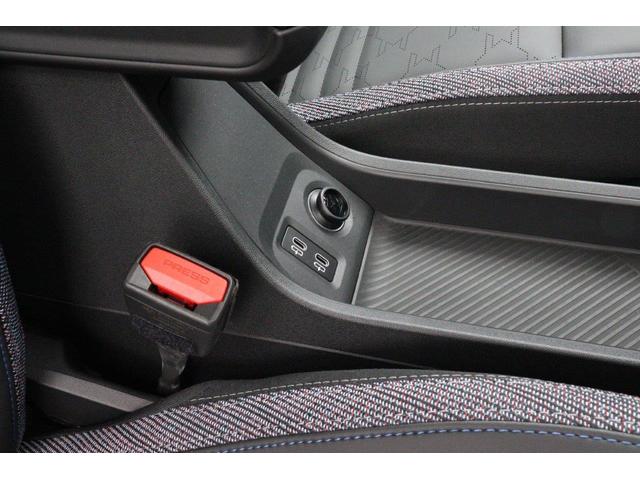 ＭＩＮＩ クーパーＣ　クラシック・トリム　ブラックベスキンシート　シートヒーター　ステアリングホイールヒーター　ナビ　バックカメラ　被害軽減ブレーキ（39枚目）