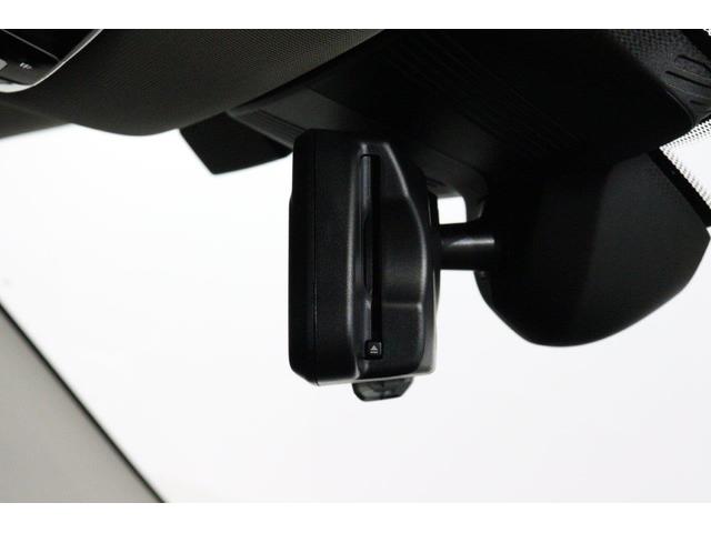 ＭＩＮＩ クーパーＣ　クラシック・トリム　ブラックベスキンシート　シートヒーター　ステアリングホイールヒーター　ナビ　バックカメラ　被害軽減ブレーキ（41枚目）