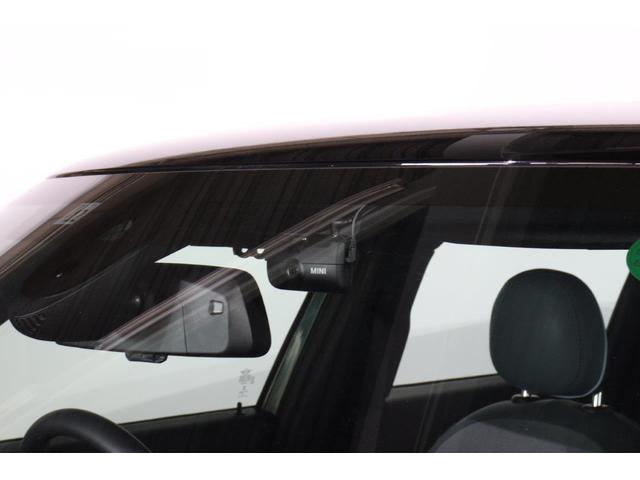 MINI クーパーS クラブマン アントールド・エディション 衝突被害軽減ブレーキ ブラックルーフ シートヒーター(28枚目)