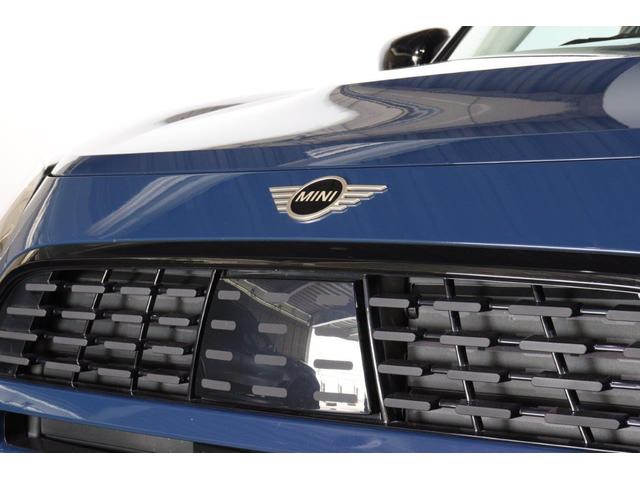 MINI カントリーマンD クラシック・トリム CLASSIC TRIM Mパッケージ 電動フロントシート シートヒーター インテリア・カメラ harman/kardon製HIFIラウドスピーカーシステム(5枚目)