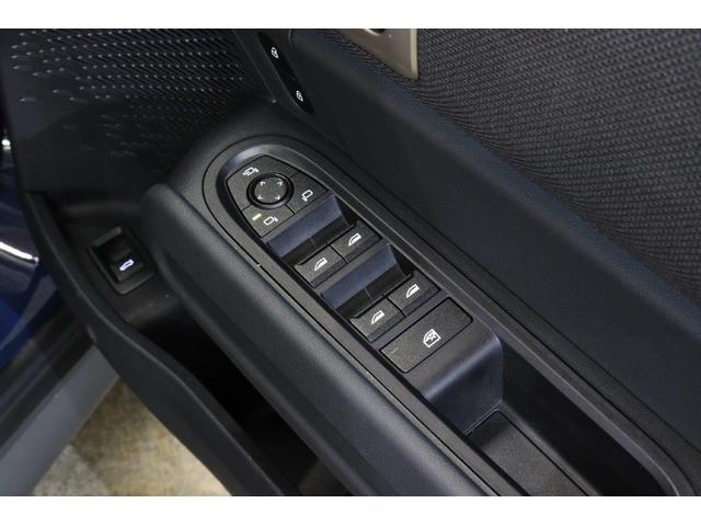 MINI カントリーマンD クラシック・トリム CLASSIC TRIM Mパッケージ 電動フロントシート シートヒーター インテリア・カメラ harman/kardon製HIFIラウドスピーカーシステム(17枚目)