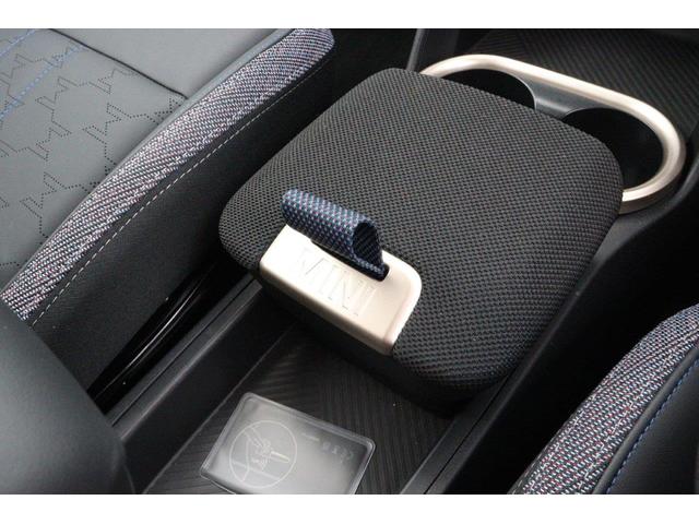 MINI カントリーマンD クラシック・トリム CLASSIC TRIM Mパッケージ 電動フロントシート シートヒーター インテリア・カメラ harman/kardon製HIFIラウドスピーカーシステム(47枚目)