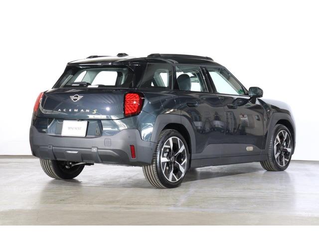 MINI エースマンSE クラシック・トリム CLASSIC TRIM シートヒーター ステアリングホイールヒーター 純正ナビ AppleCarPlay パノラマビュー ワイヤレスチャージ(2枚目)