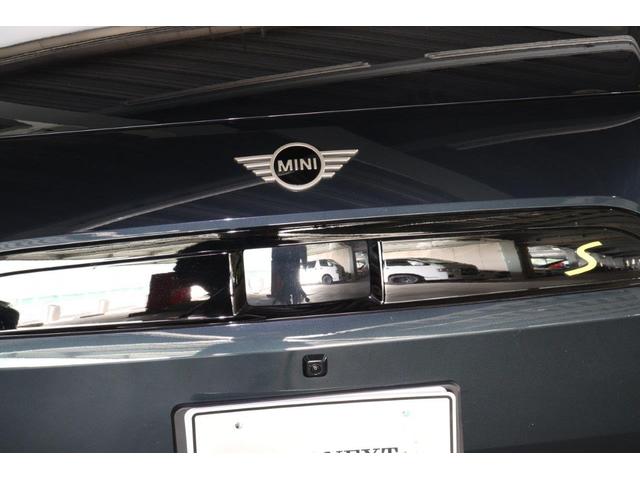 MINI エースマンSE クラシック・トリム CLASSIC TRIM シートヒーター ステアリングホイールヒーター 純正ナビ AppleCarPlay パノラマビュー ワイヤレスチャージ(5枚目)