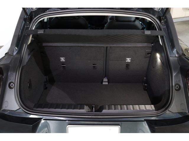 MINI エースマンSE クラシック・トリム CLASSIC TRIM シートヒーター ステアリングホイールヒーター 純正ナビ AppleCarPlay パノラマビュー ワイヤレスチャージ(12枚目)