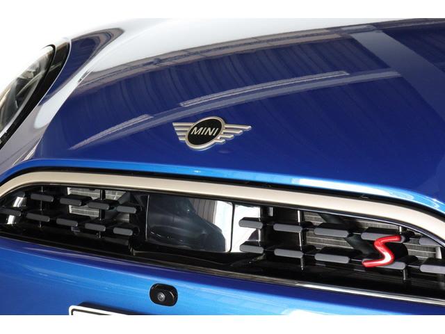 MINI クーパーS フェイバリット・トリム マルチトーンルーフ Mパッケージ MINI認定中古車(5枚目)