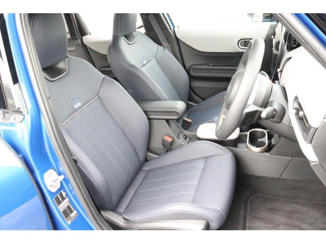 MINI クーパーS フェイバリット・トリム マルチトーンルーフ Mパッケージ MINI認定中古車(7枚目)