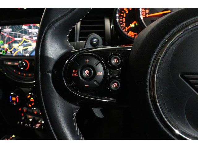 MINI クーパーSD 60イヤーズエディション レザーシート シートヒーター インテリジェントセーフティー アクティブクルーズコントロール パーキングアシスト MINI認定中古車(5枚目)
