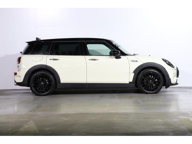 ＭＩＮＩ クーパーＳＤ　クラブマン　アクティブクルーズコントロール　衝突被害軽減ブレーキ　１７インチアロイホイール　ブラックルーフ　認定中古車（3枚目）